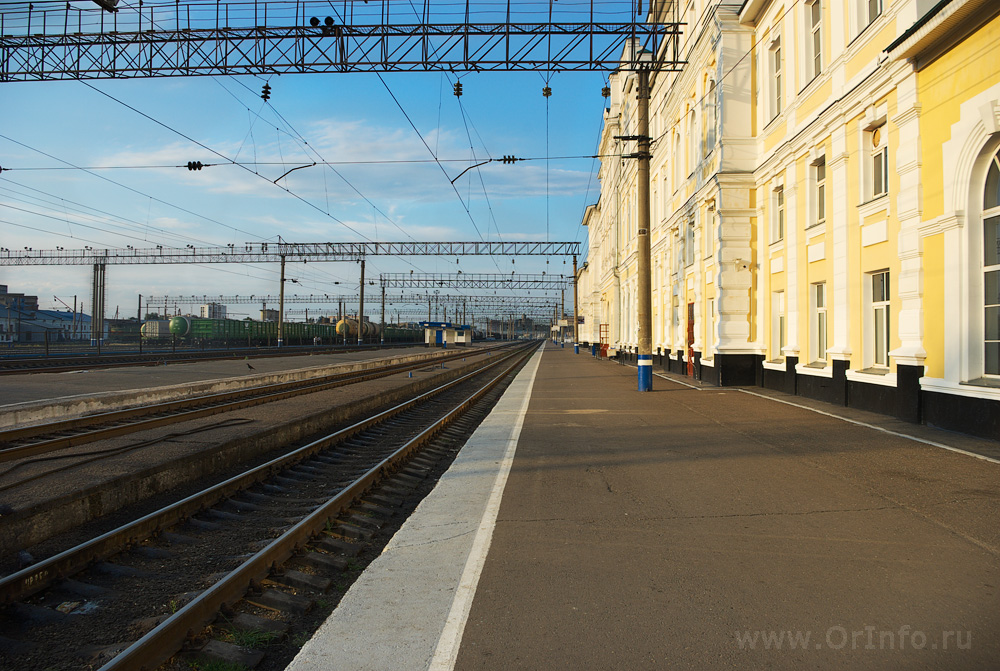 Оренбург жд вокзал