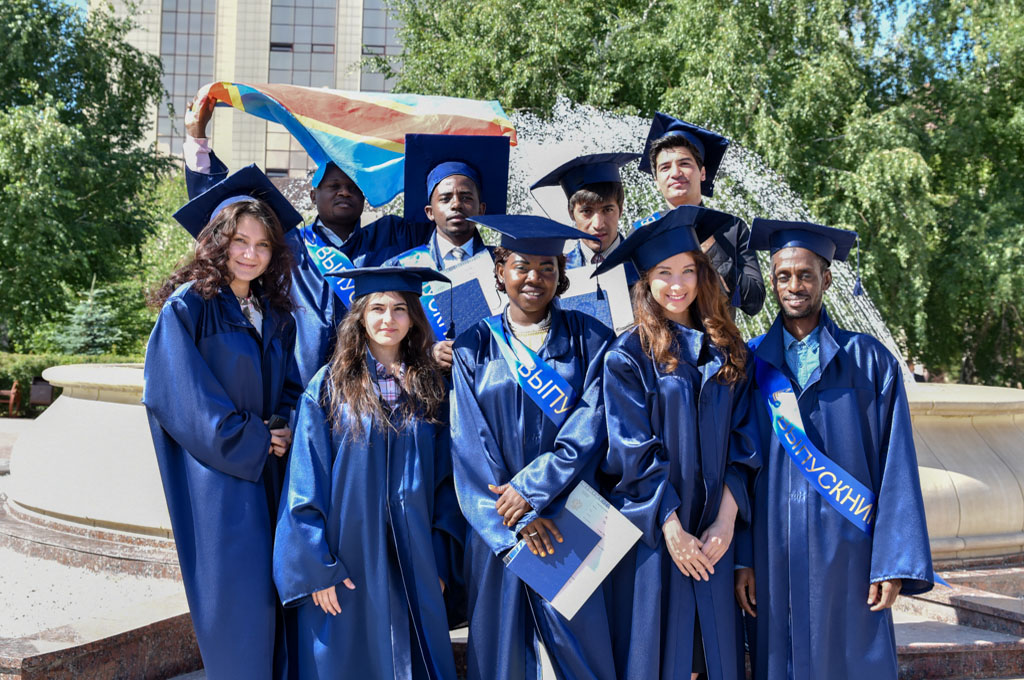 огу иностранные студенты. студенты огу оренбург. огау оренбург студенты. оренбургский государственный университет. студенты огу оренбург.