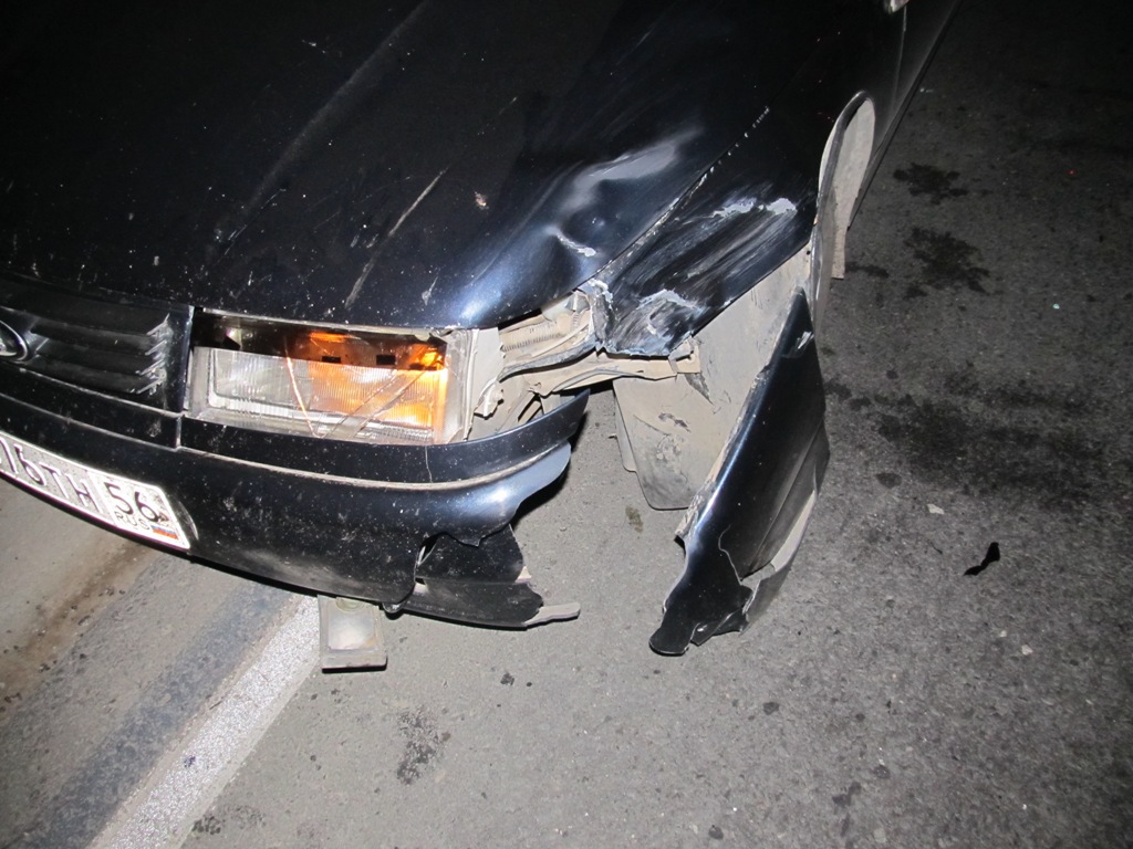 полицейская перестрелка. полиция на месте происшествия. авария переваловка крым. машина столб ваз 2109 авария. авария между казанью и зеленодольском.