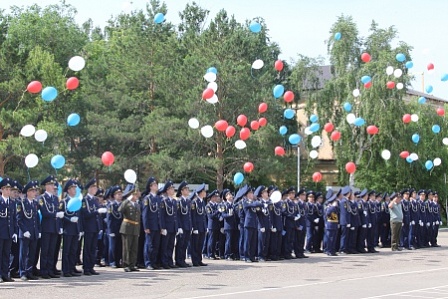 Оренбургская кадетская школа интернат имени и. Кадетка оренбург неплюева. Кадетка оренбург неплюева. Школа интернат неплюева. Кадетская школа интернат имени неплюева оренбург.
