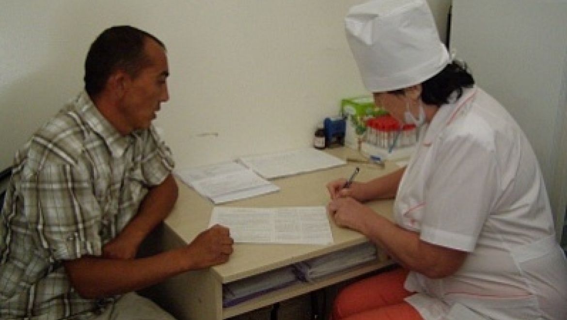 Оренбург осваивает опыт организации медосмотров мигрантов по принципу одного окна