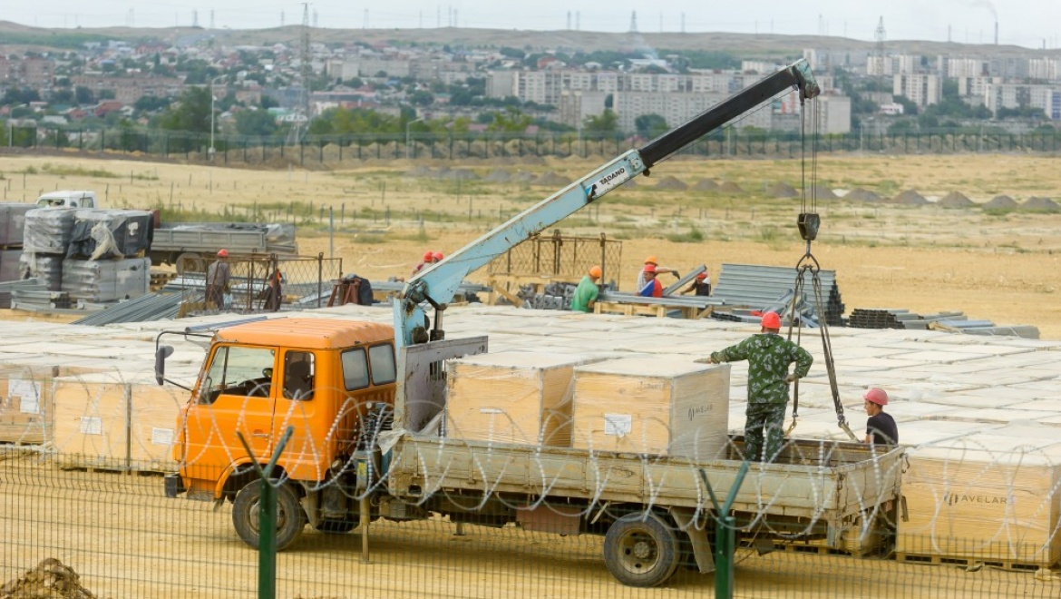 На площадке строительства солнечной фотоэлектрической станции в Орске начались пусконаладочные работы   