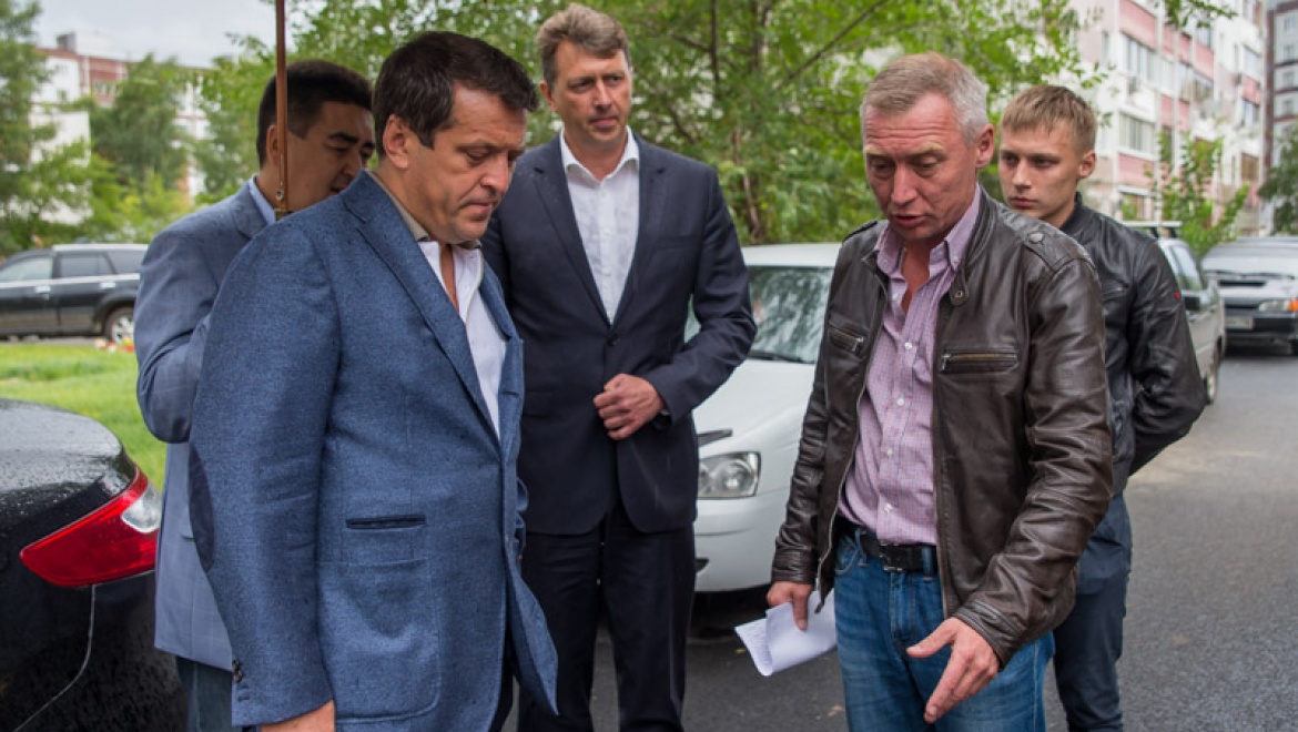 Ильсур Метшин оценил качество ремонта внутриквартальных проездов по ул.Гаврилова