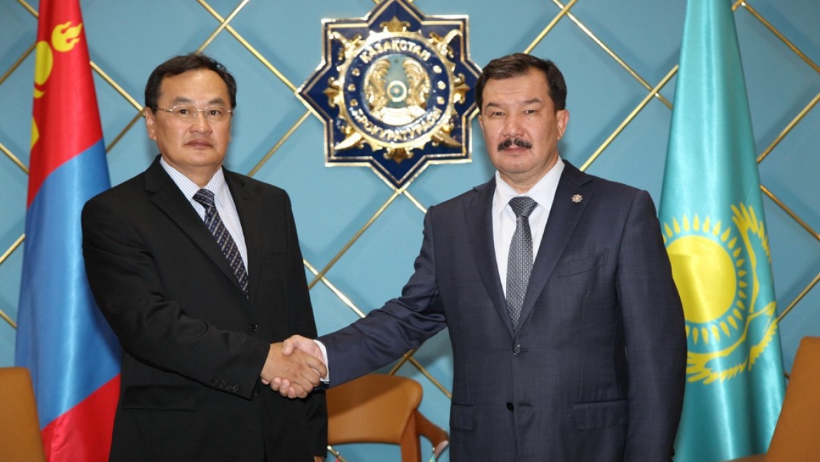 А.Даулбаев провел ряд рабочих встреч (Астана, 25 августа 2015 года)