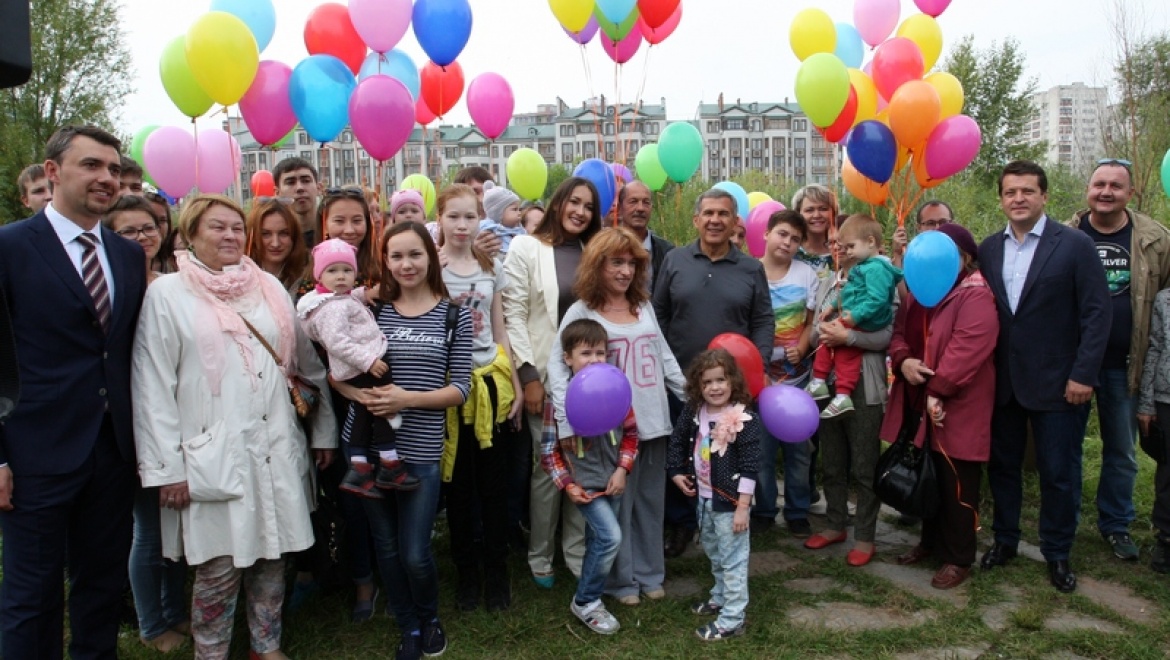 Рустам Минниханов посетил в Казани несколько новых парков и скверов