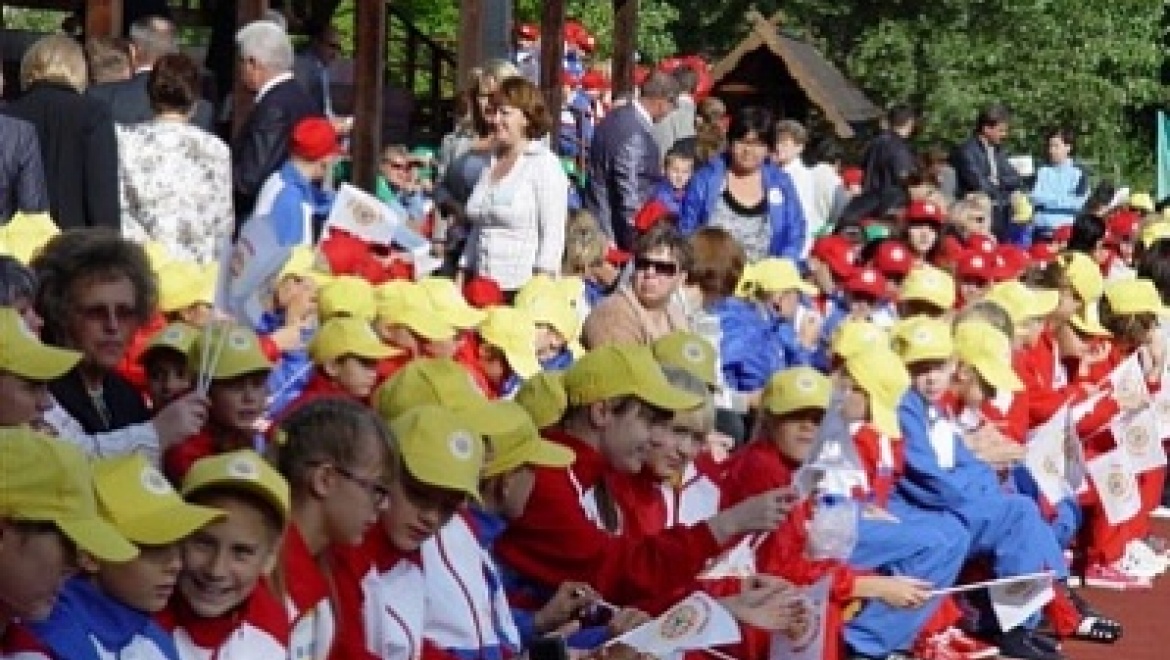В Оренбуржье стартовал фестиваль воспитанников детских домов «Тепло детских сердец»