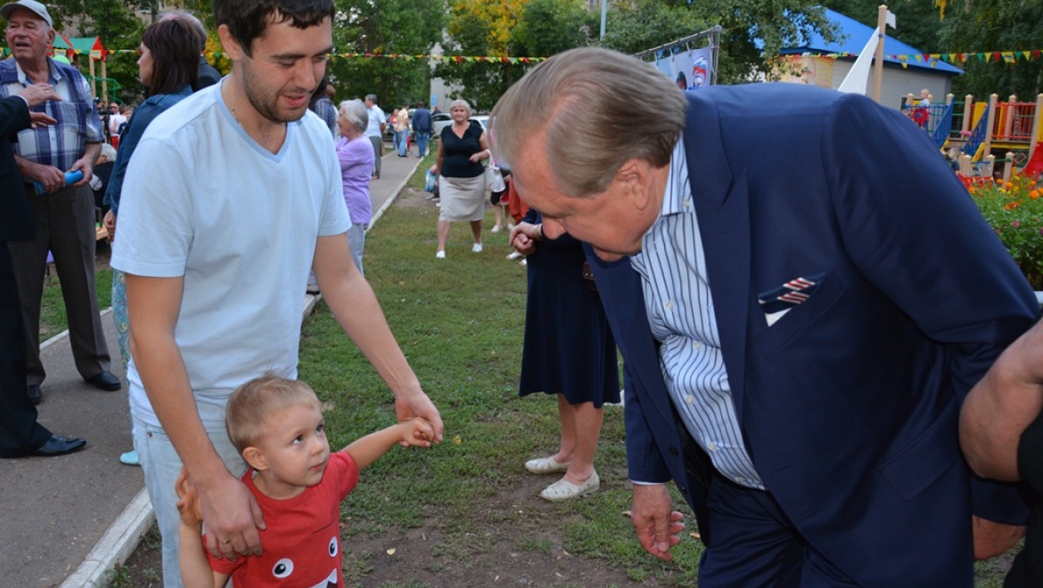 В Оренбурге продолжаются дворовые праздники