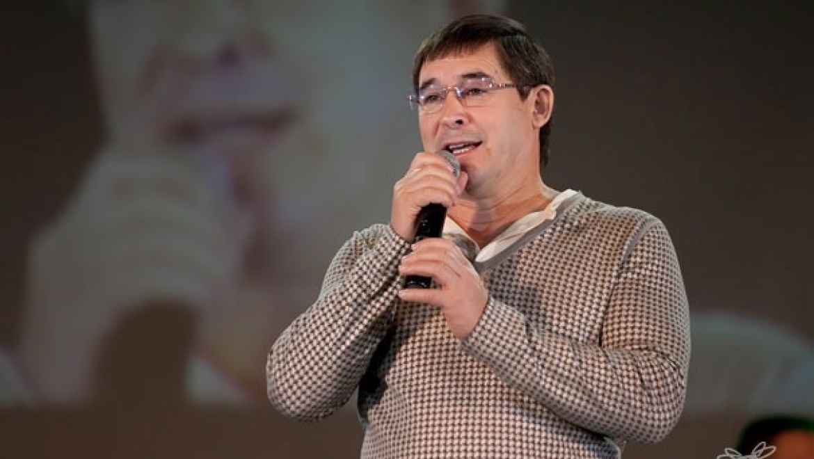 Салават Фатхетдинов голосует за мир и согласие в Татарстане