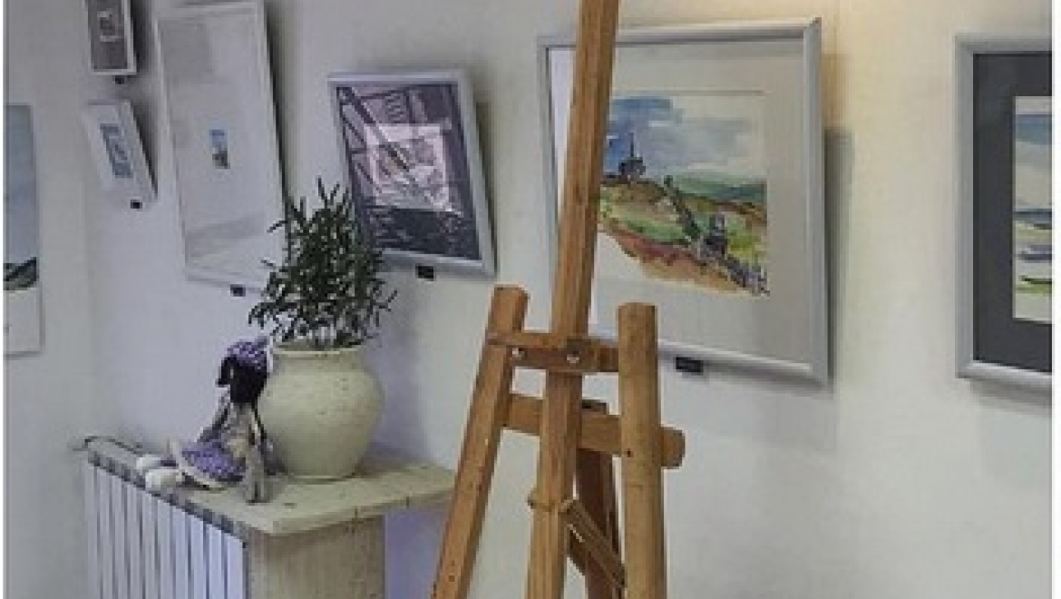 «Дорога в города»: выставка акварельной графики Катерины Подтиховой