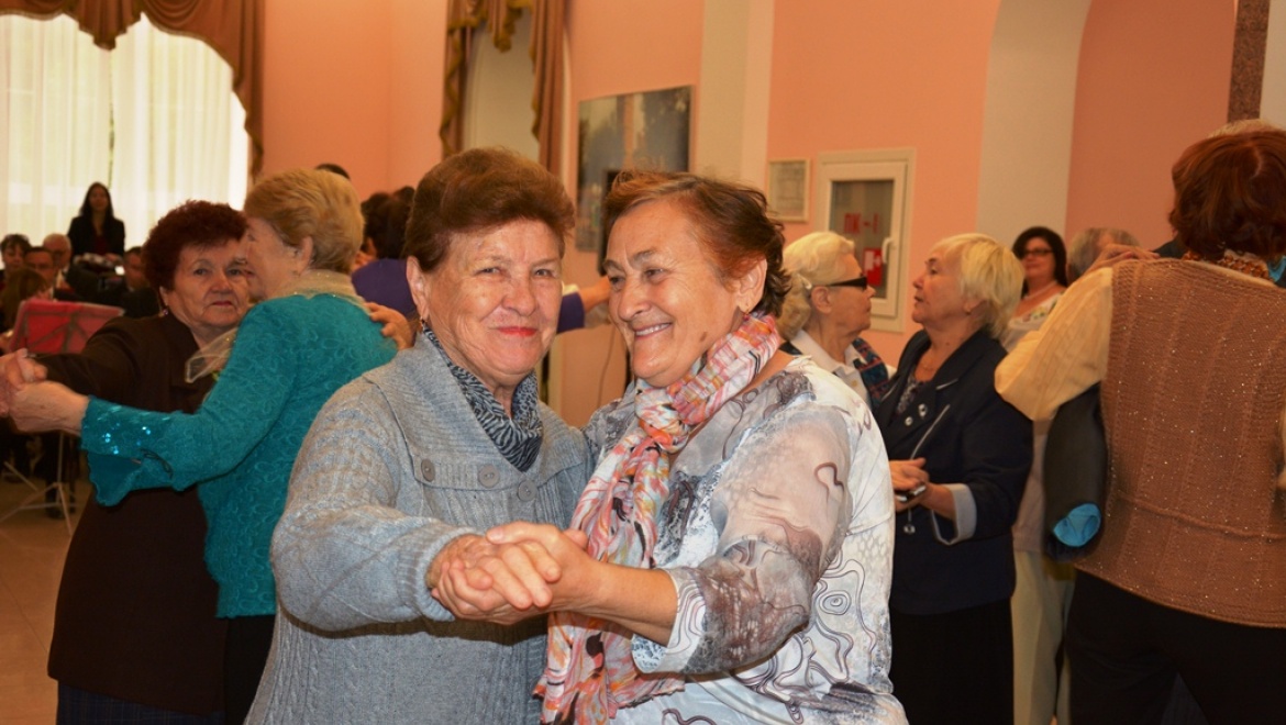 В Оренбурге проходят мероприятия, посвященные Дню пожилых людей
