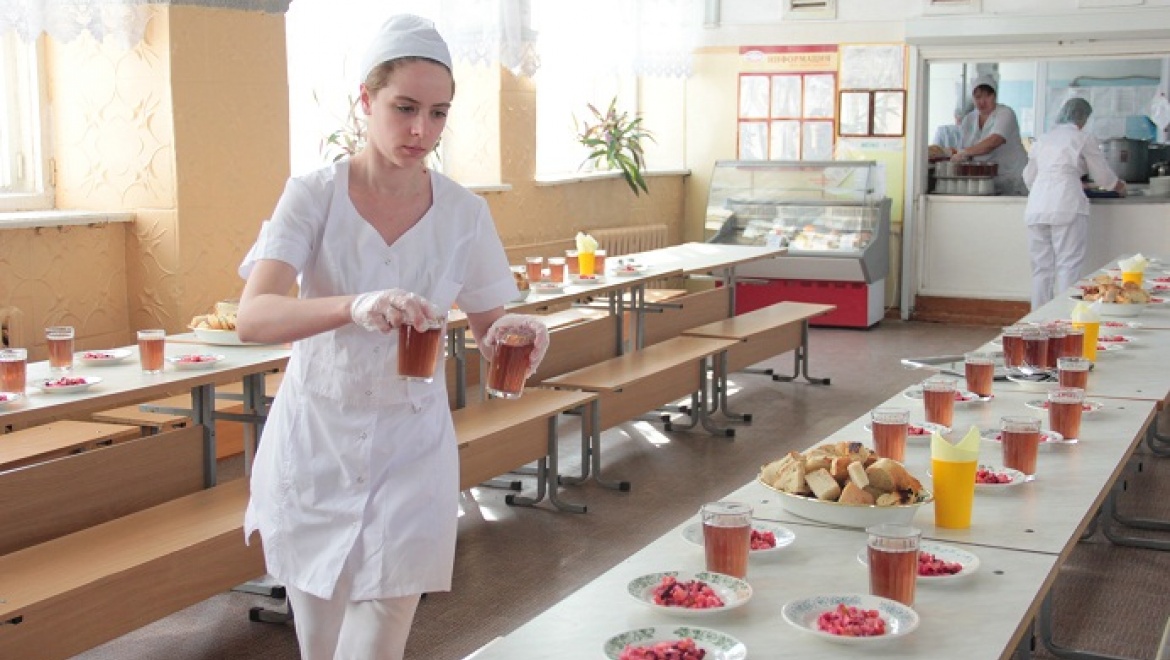 Евгений Арапов: "Правильное школьное питание – залог здоровья подрастающего поколения"