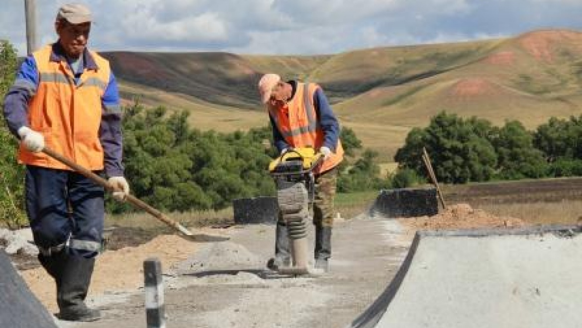 Дорожники Оренбуржья отметили профессиональный праздник