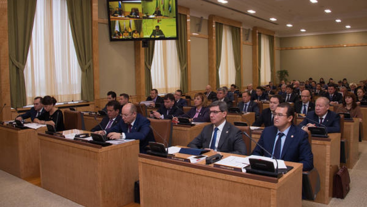 Рустам Минниханов провел очередное заседание Инвестиционного совета РТ