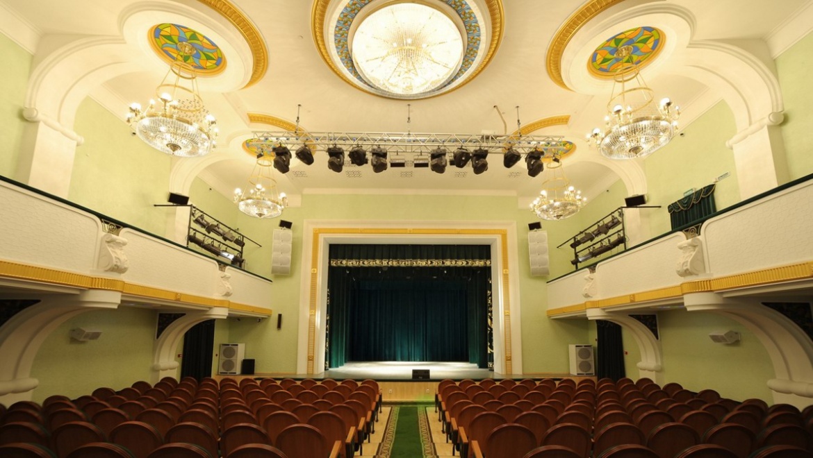 Доцент, художник и поэт в поисках любви