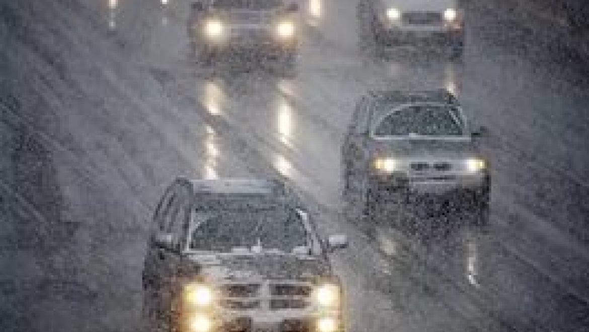 ГИБДД: "Водители, будьте внимательны на дорогах в связи с погодой!"