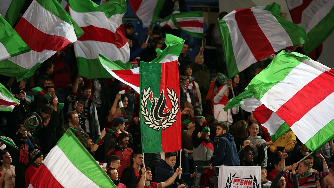 Мэр Казани: «Необходимо прививать традицию семейного посещения футбольных матчей»