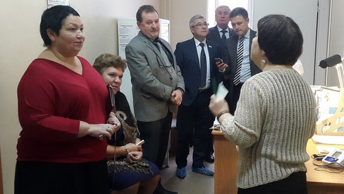 Депутаты Казгордумы продолжают проверку казанских школ
