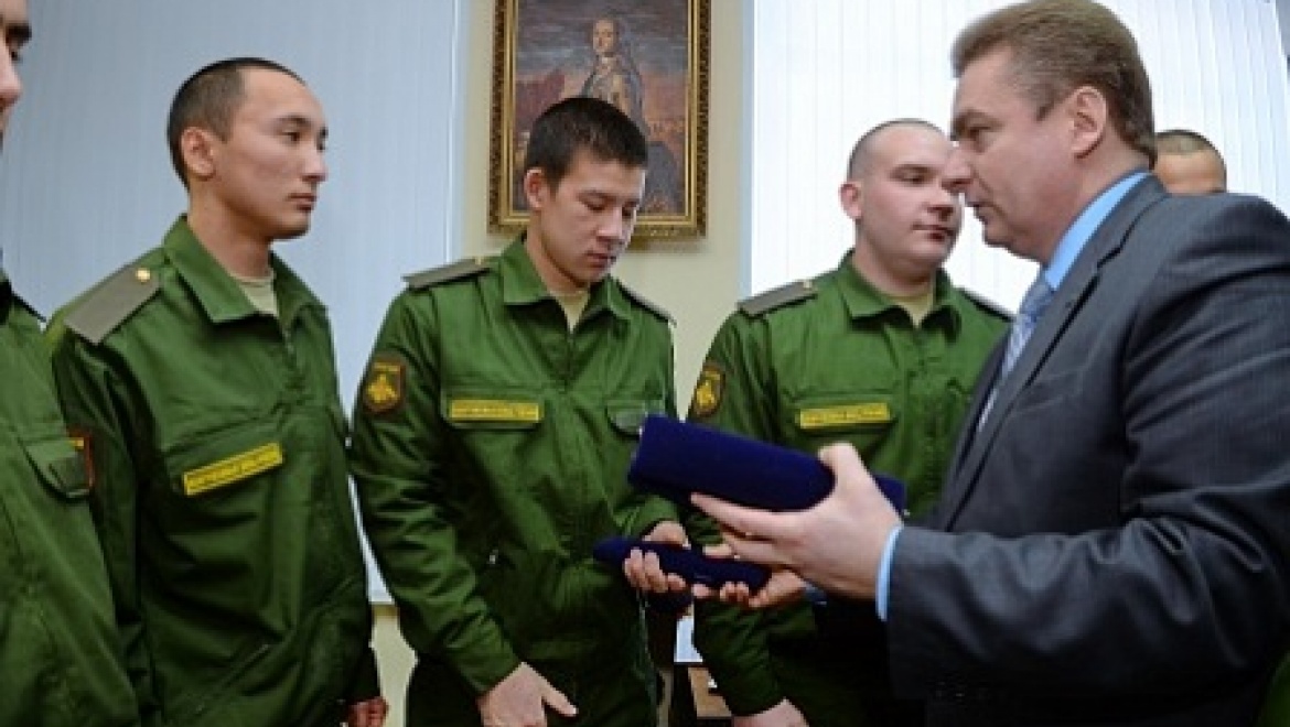 Оренбургские призывники отправились на военную службу