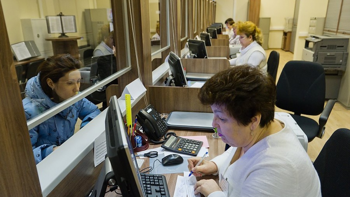 Жителей Татарстана призывают регулярно оценивать качество услуг МФЦ