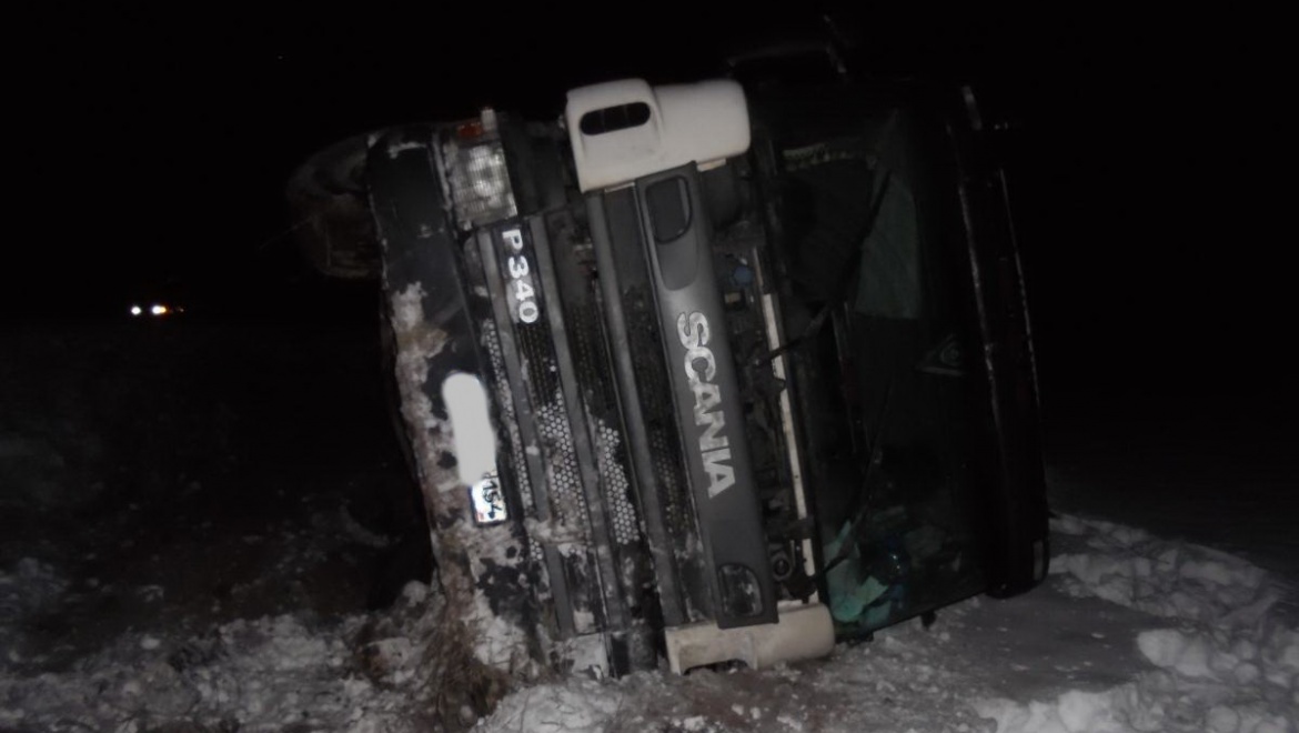 "Лада Ларгус"столкнулась со "Сканией"