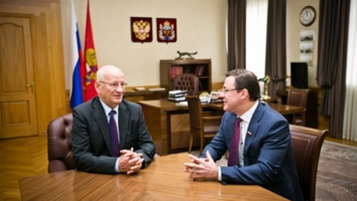 Губернатор Юрий Берг встретился с членом Совета Федерации Дмитрием Азаровым