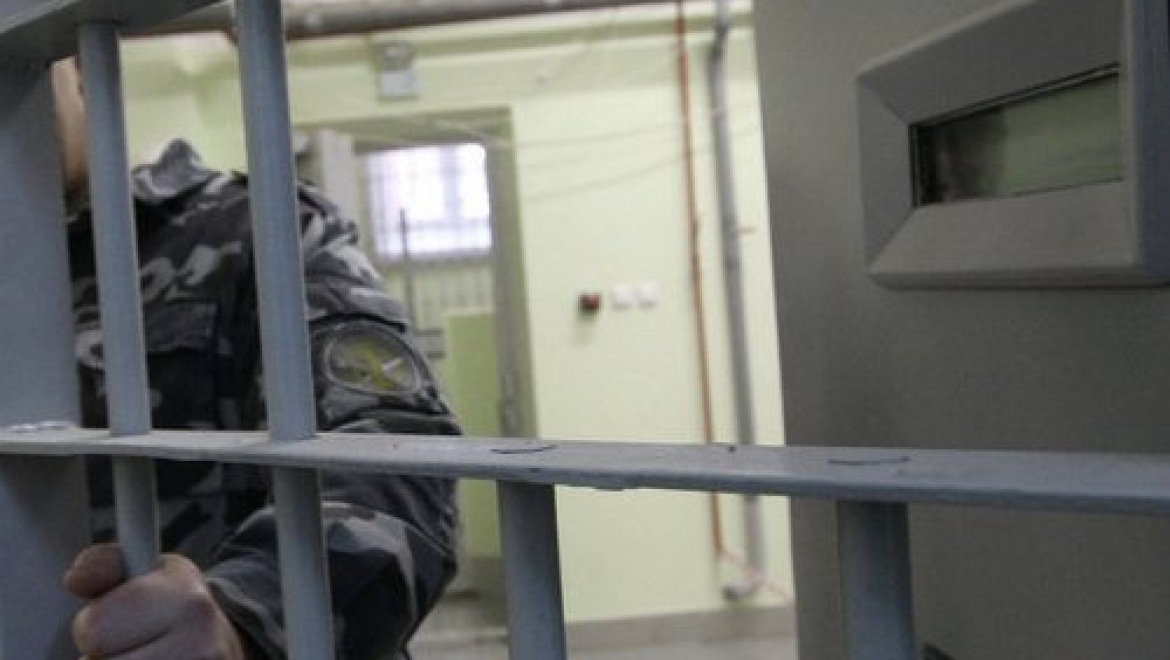 Осужденный попался на взятке за УДО