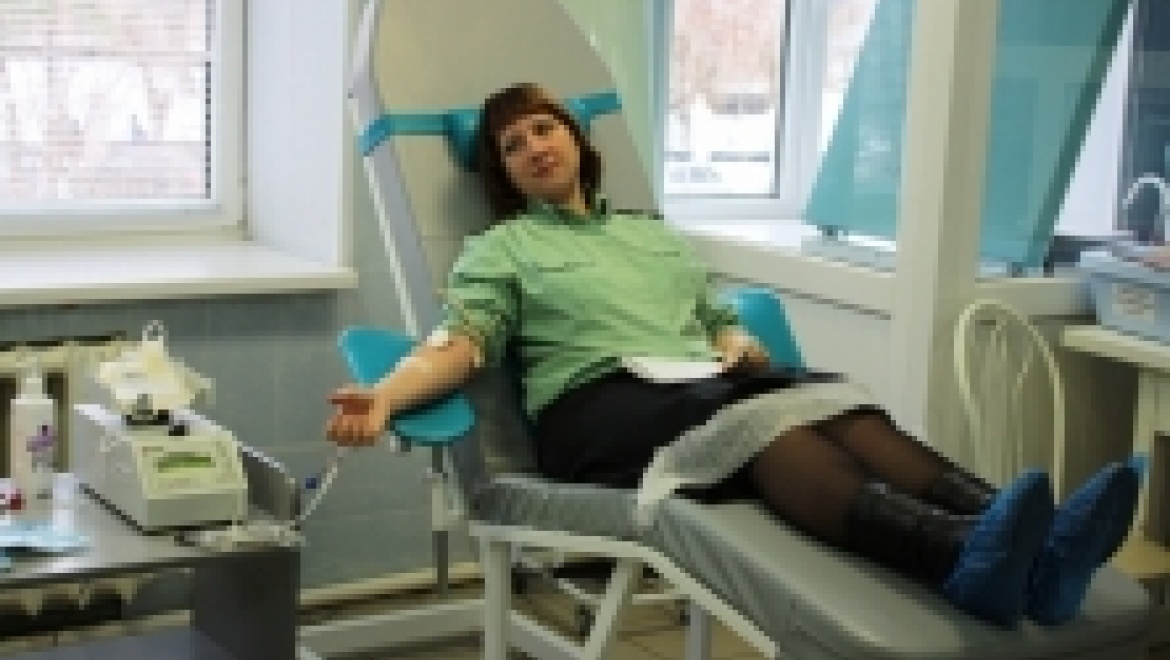 Судебные приставы на один день стали донорами