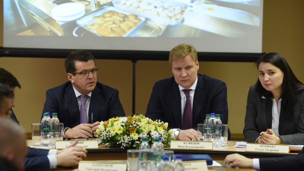 И.Метшин: «Работа поставщиков продовольствия в Казани должна гарантировать здоровье детей»