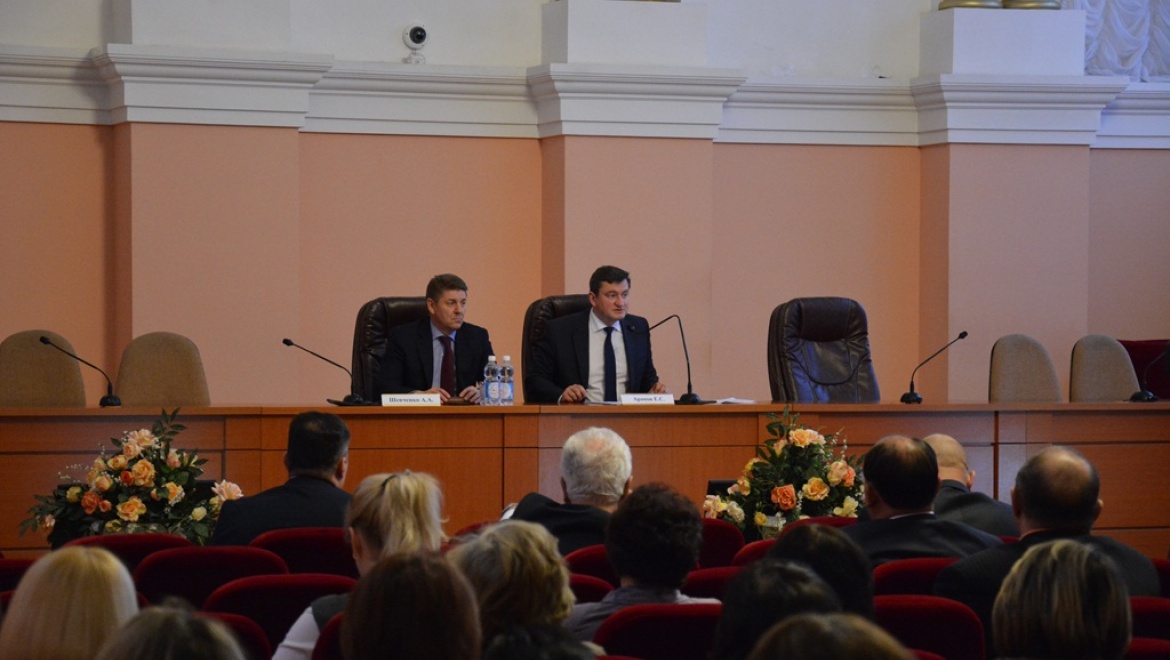 В Оренбурге прошли публичные слушания по проекту бюджета на 2016 год