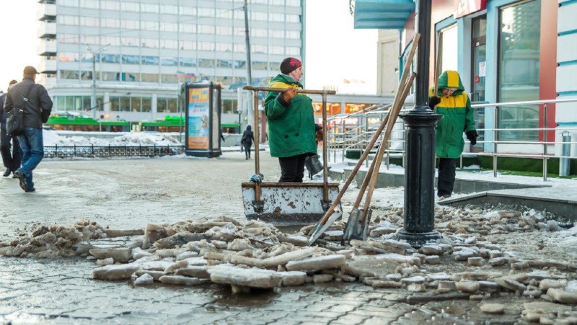 За последние сутки с улиц Казани было вывезено более 4 тысяч тонн снега