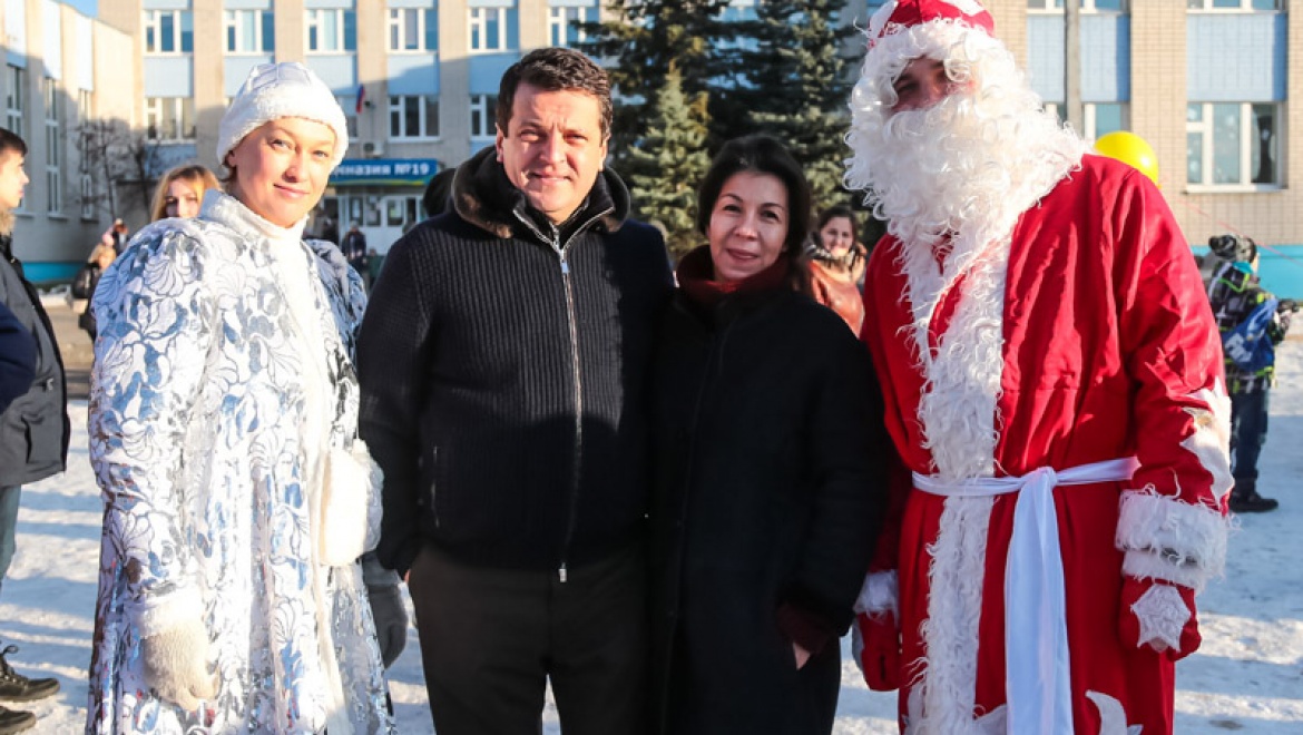 Ильсур Метшин принял участие в благотворительной ярмарке «Дети – детям»