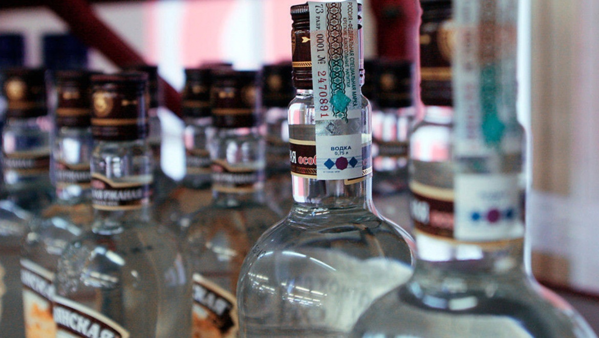 Казанские полицейские уничтожили 7 тонн суррогатного алкоголя