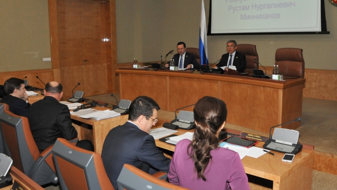Рустам Минниханов провел очередное заседание президиума Инвестиционного совета РТ