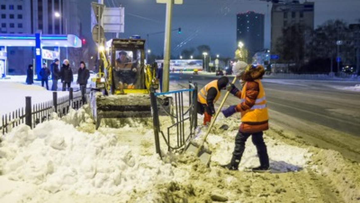 За минувшие сутки с улиц Казани было вывезено более 12 тысяч тонн снега