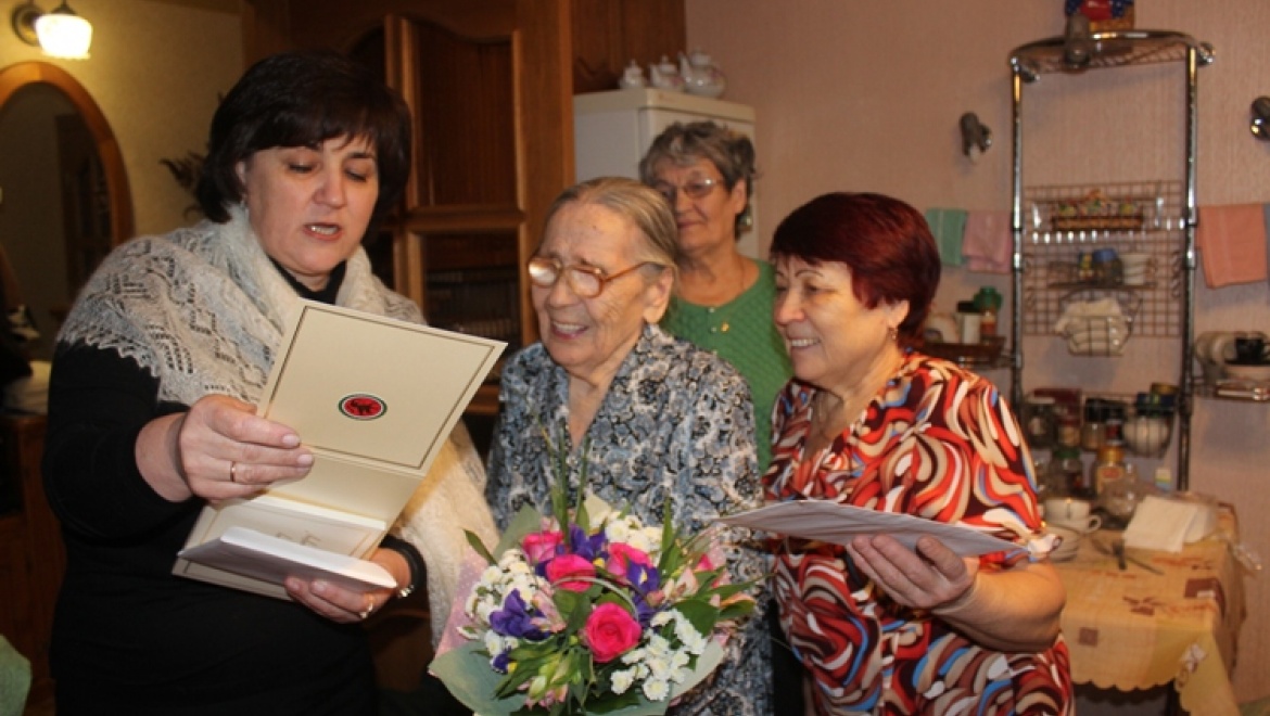 Жительница Советского района отметила 100-летний юбилей