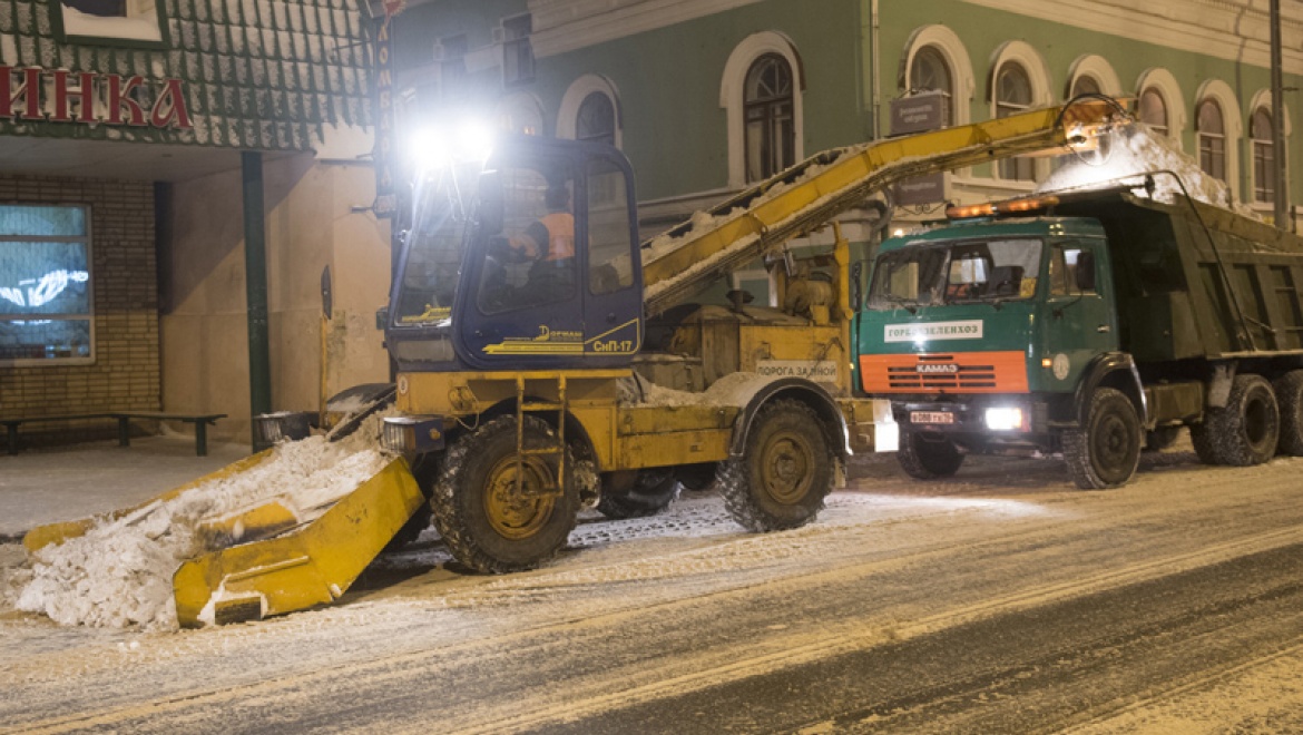 За минувшую ночь с улиц Казани вывезено более 9 тысяч тонн снега