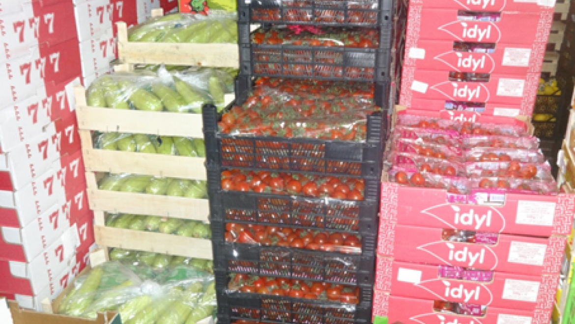 На рынке  «Петровский» задержана и уничтожена партия овощей и фруктов