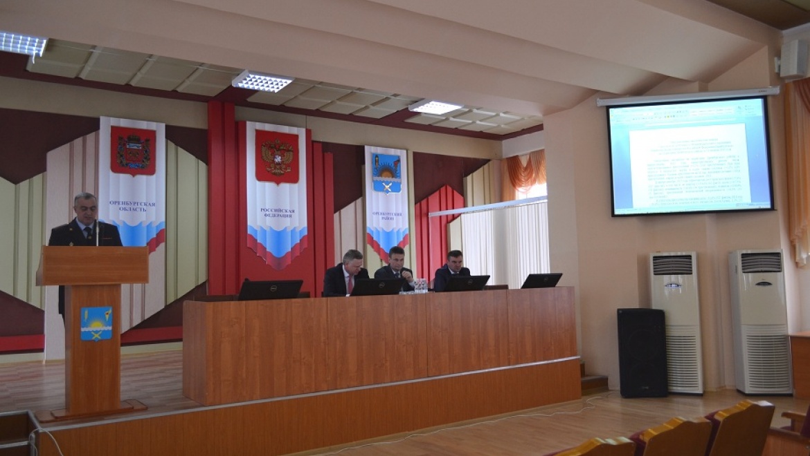 Александр Ныров отчитался перед депутатами