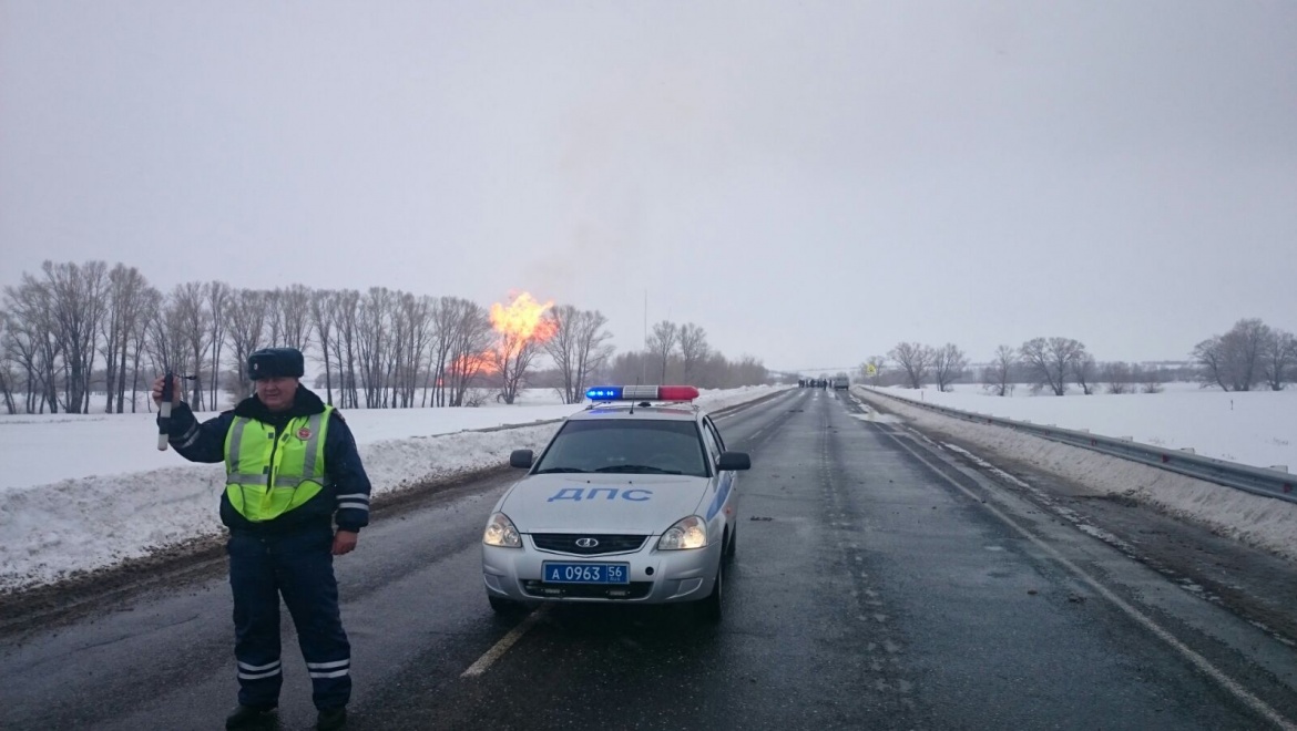 В районе автодороги Уфа - Оренбург произошел порыв газопровода