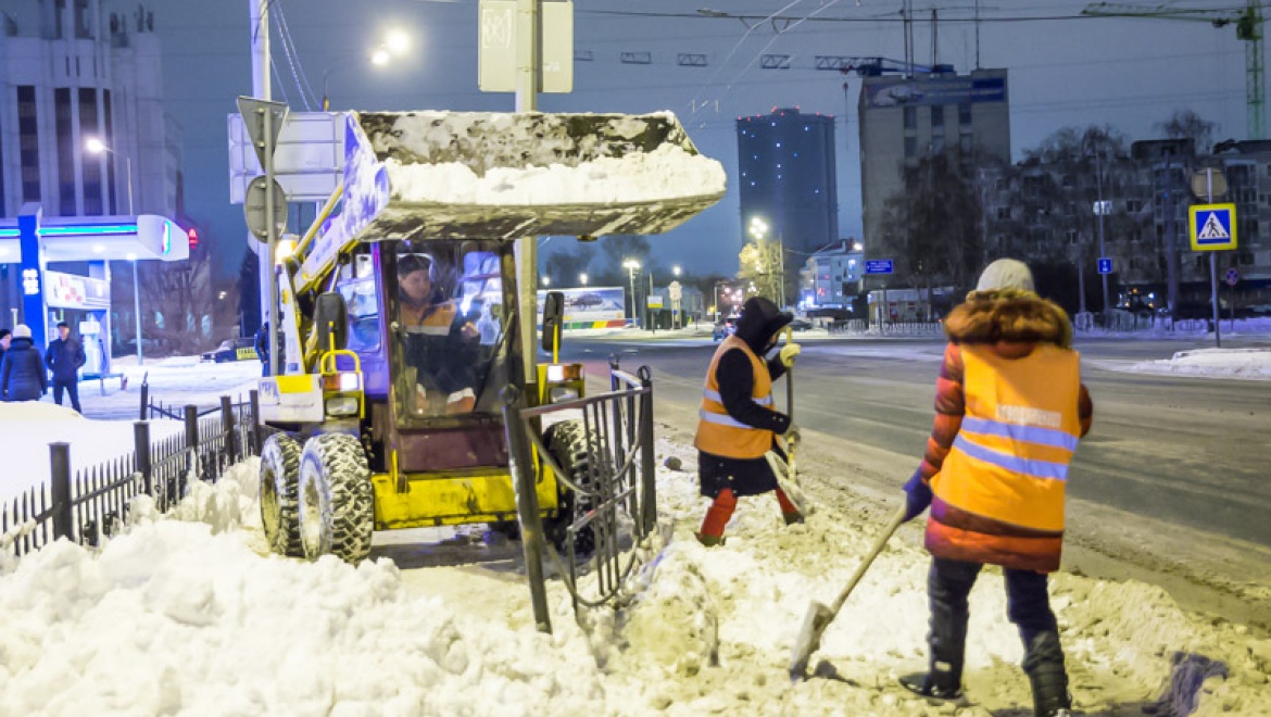За минувшие сутки с улиц Казани вывезли более 6 тысяч тонн снега