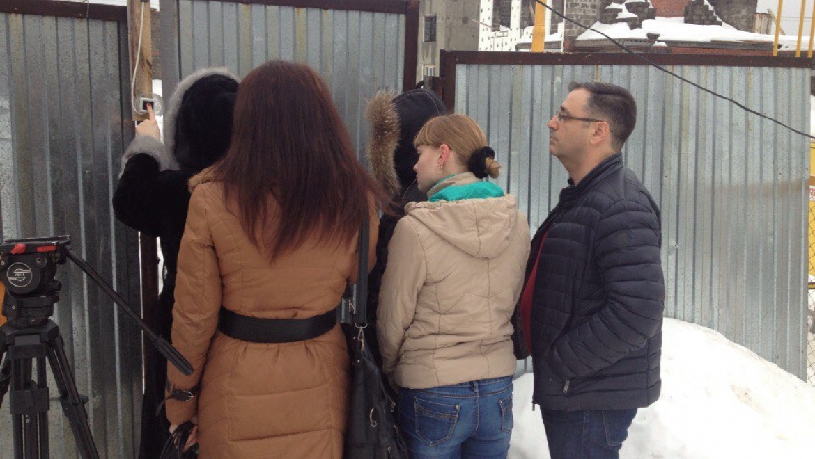 Сироты так и не смогли узнать о сроках сдачи жилья