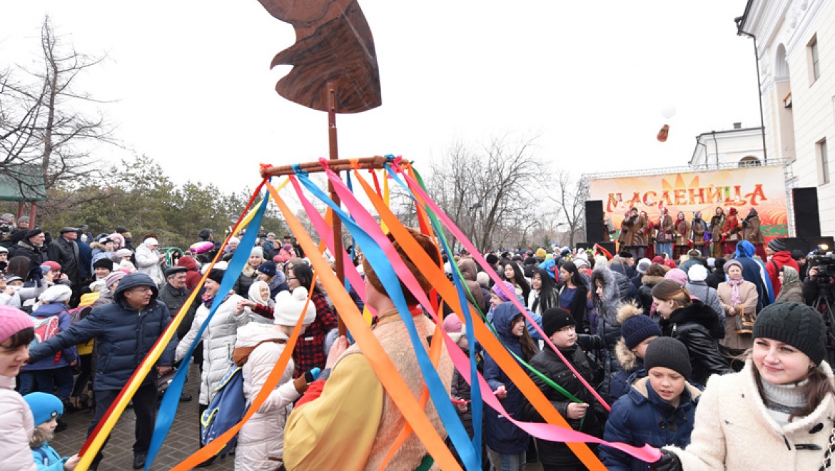 Традиционные масленичные гуляния прошли в центре Казани