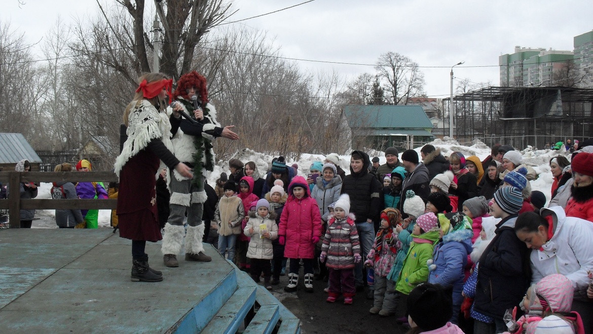 Депутаты Казгордумы пригласили детей на Масленицу