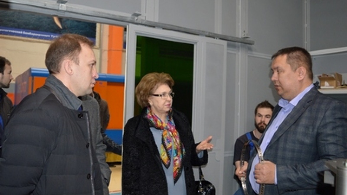 Депутаты Казгордумы провели выездное заседание на предприятиях города