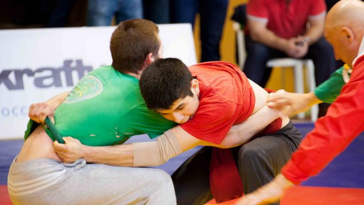 Завершился чемпионат города по спортивной борьбе «Татарча куреш»