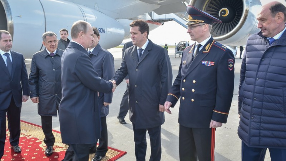 Владимир Путин прибыл с визитом в Казань