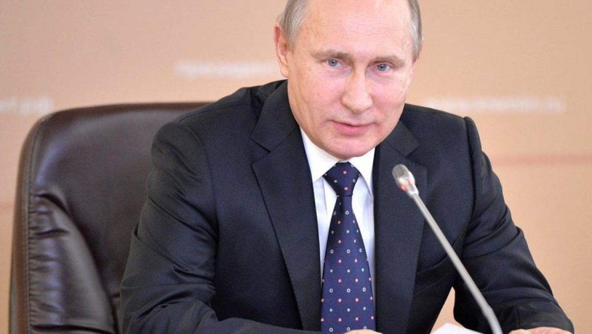Владимир Путин предложил проработать подпрограмму по господдержке хоккея