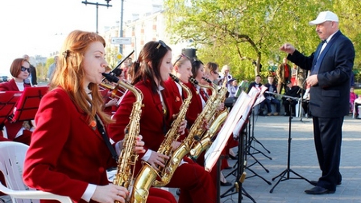 13 мая для казанцев на Советской площади выступит джаз-оркестр «Фантазия»