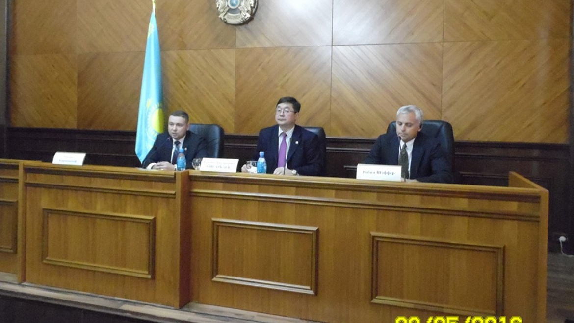 О курсах для руководителей подразделений правоохранительных органов по противодействию незаконному обороту наркотиков (Астана, 23 мая 2016 г.)