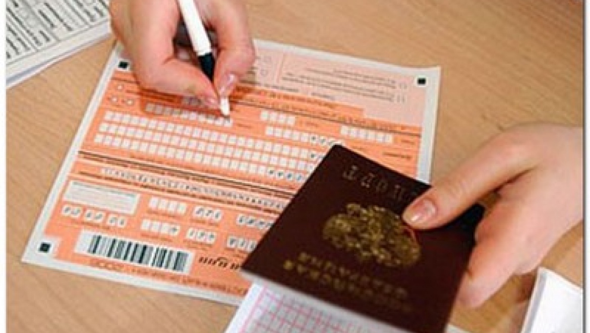 Казанские выпускники сдают ЕГЭ по математике базового уровня